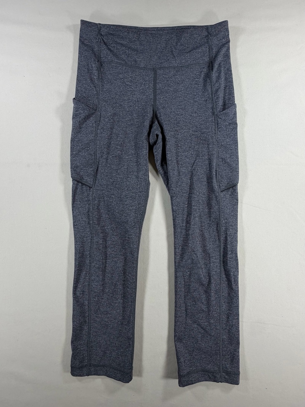 Lululemon Performance Pocket capris - Heather Gray sz 6 812